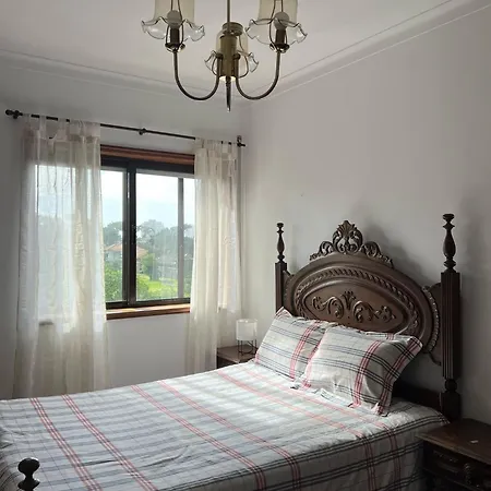 Lovely 2 Bedroom 100m From The *