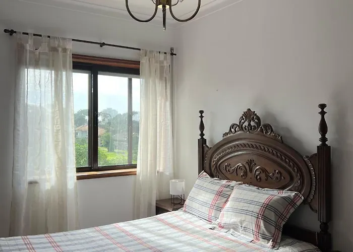 Lovely 2 Bedroom 100m From The *