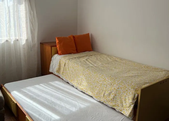 Lovely 2 Bedroom 100m From The アパート ヴィラ・ド・コンデ